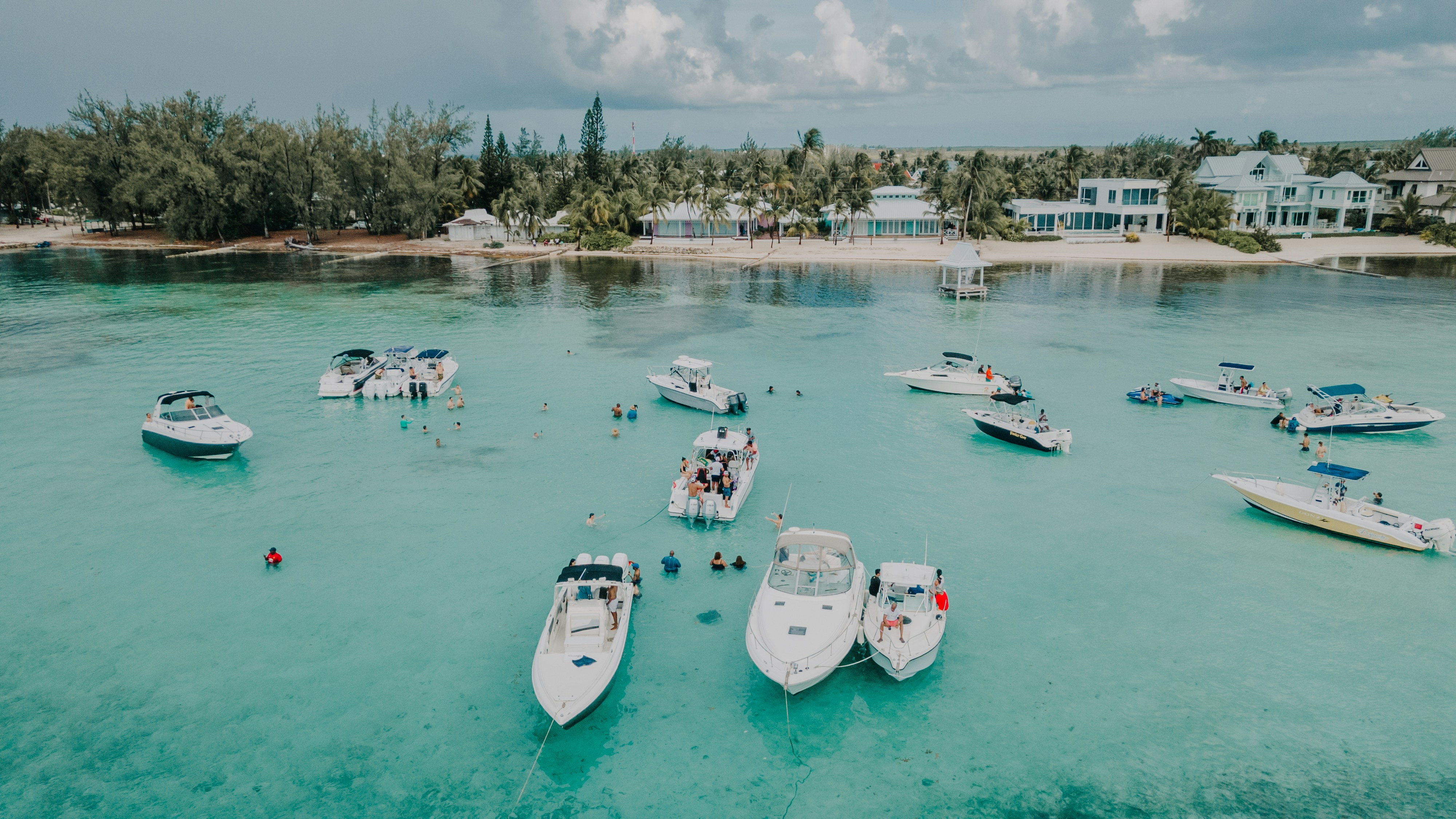 Bonaire Diver